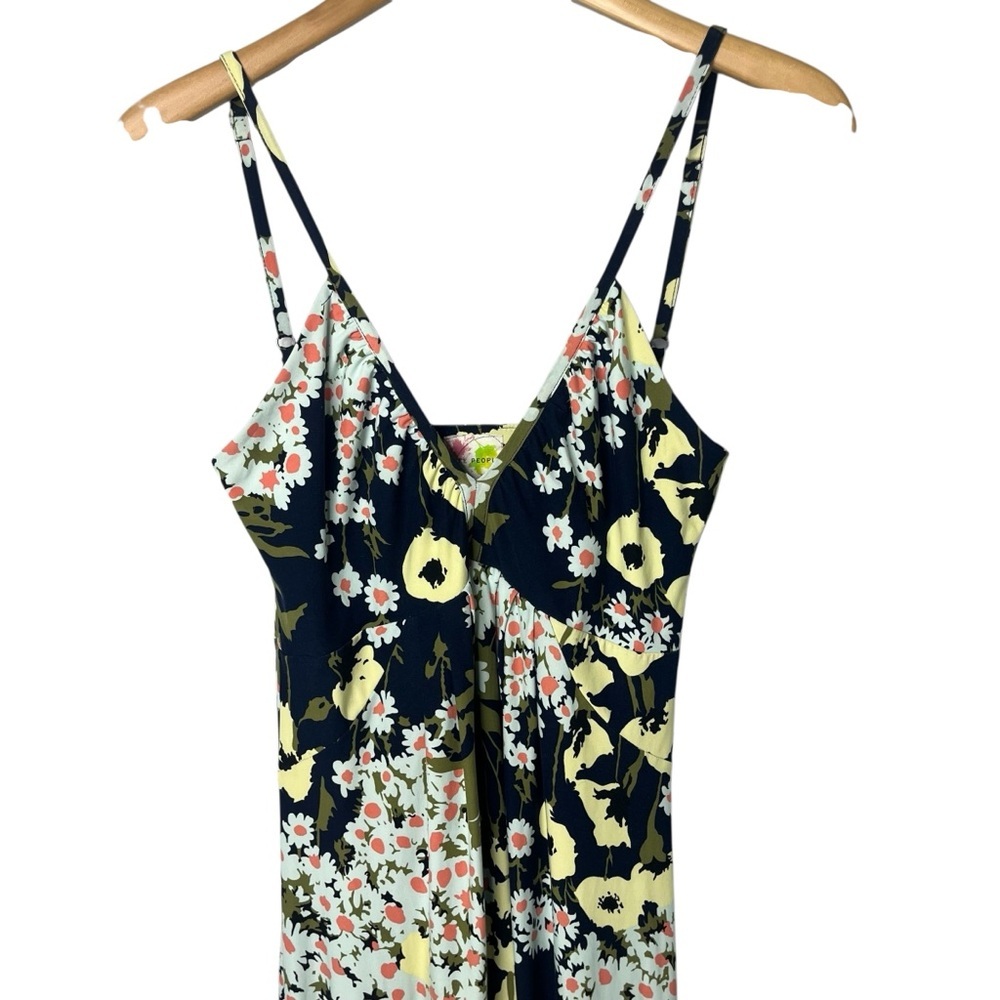 Free People Floral Maxi Dress Size Small V Neckline Spaghetti Straps - Picture 2 of 7